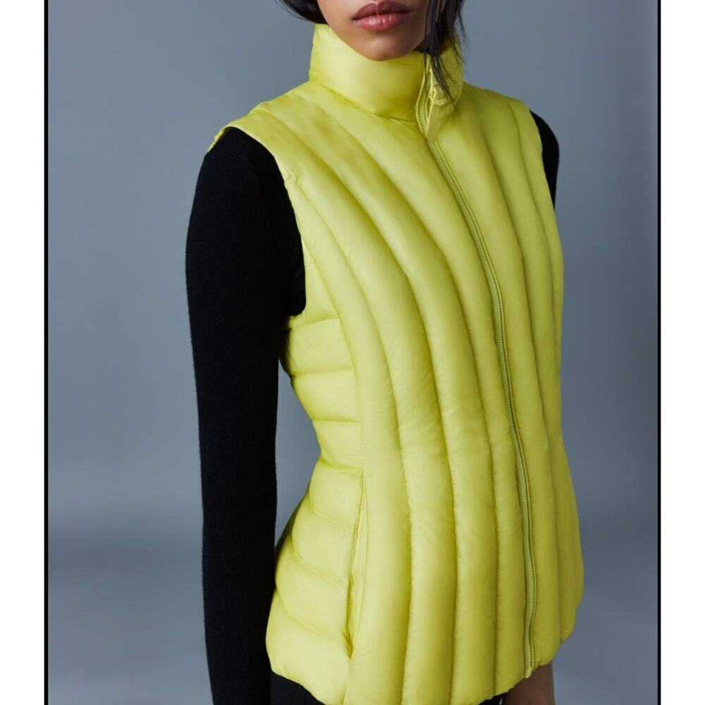 Mackage Lilyan Down Vest Vertical Quilted Puffer Pale Lime Green NEW XXL Zip Up